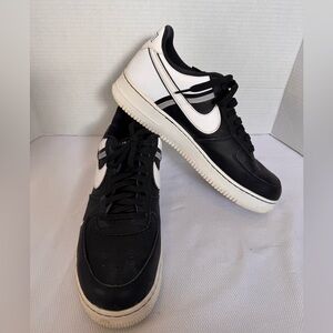 Nike Air Force 1 Low Black White Sneakers Mens 11.5 Classic